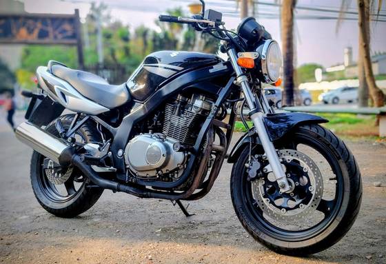 SUZUKI GS500E SUZUKI GS500E